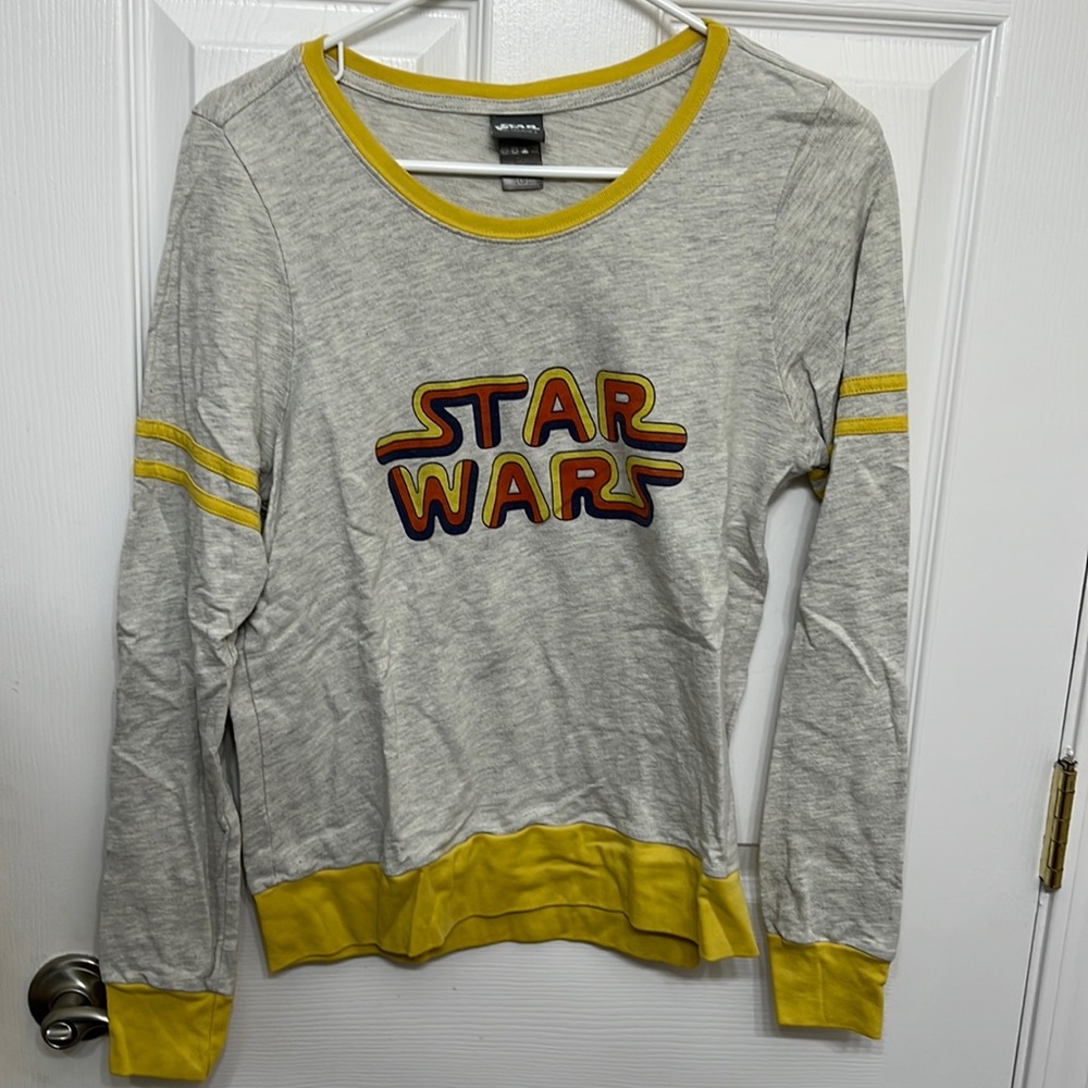 Star Wars vintage look women’s long sleeve t-shirt.